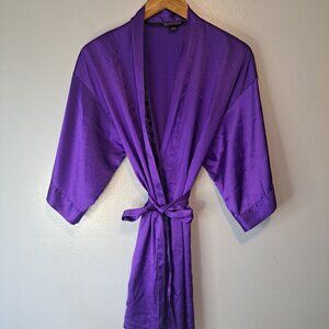 Victoria Secret Women Purple Satin Short Tie Front Kimono Robe Size‎ S/M